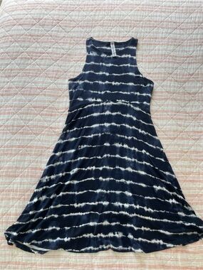 Athleta Santorini Thera Dress in tie dye stripe navy